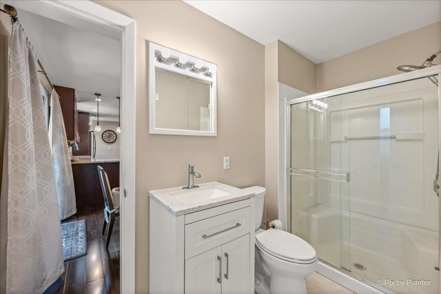 43 Grange Road, Elk Grove Village, IL 60007
