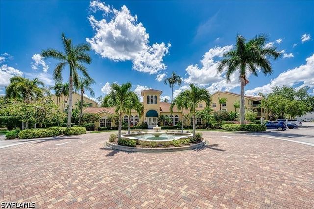 4610 Saint Croix LN 1016, Naples, FL 34109