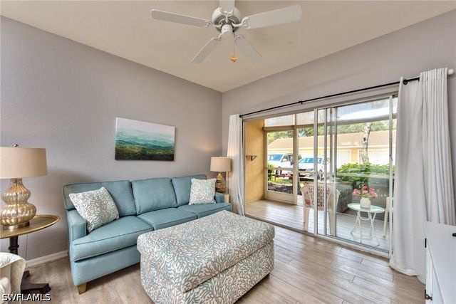 4610 Saint Croix LN 1016, Naples, FL 34109
