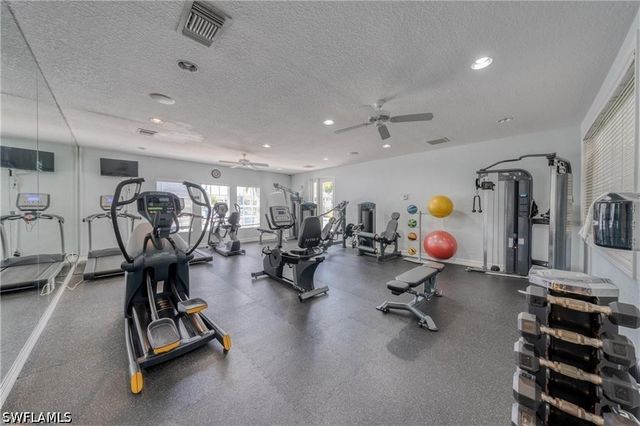 4610 Saint Croix LN 1016, Naples, FL 34109