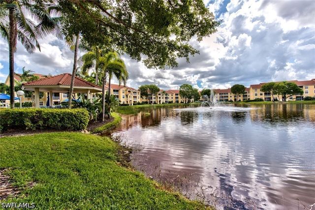 4610 Saint Croix LN 1016, Naples, FL 34109