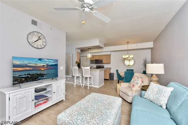 4610 Saint Croix LN 1016, Naples, FL 34109
