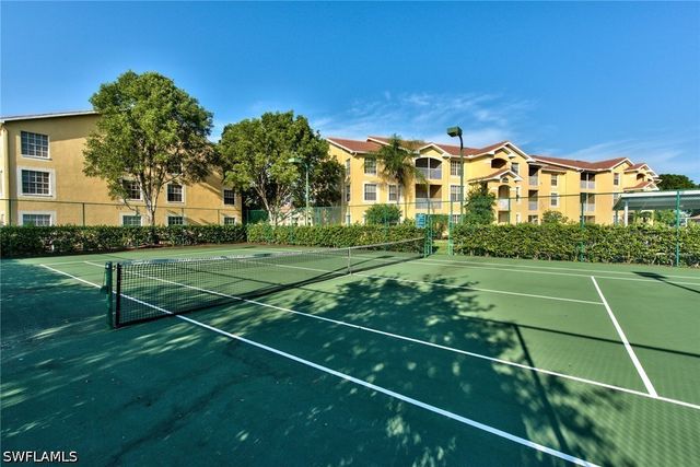 4610 Saint Croix LN 1016, Naples, FL 34109