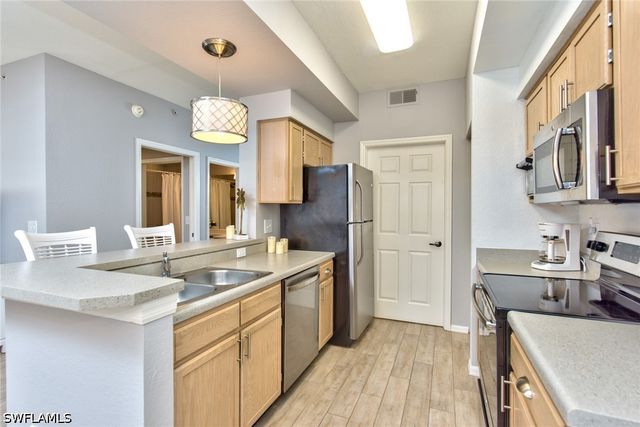 4610 Saint Croix LN 1016, Naples, FL 34109
