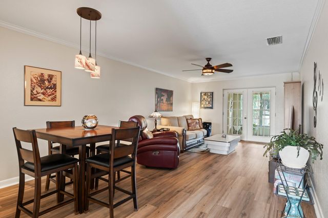 1181 Carlton Court 202, Fort Pierce, FL 34949