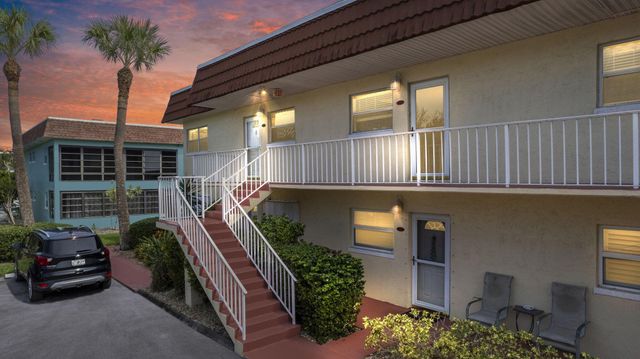 1181 Carlton Court 202, Fort Pierce, FL 34949