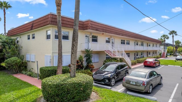 1181 Carlton Court 202, Fort Pierce, FL 34949