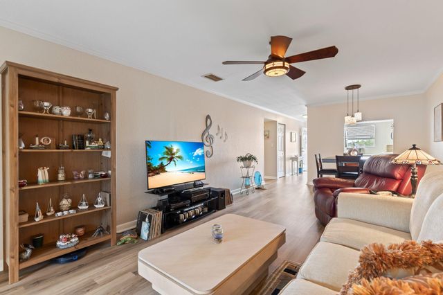 1181 Carlton Court 202, Fort Pierce, FL 34949