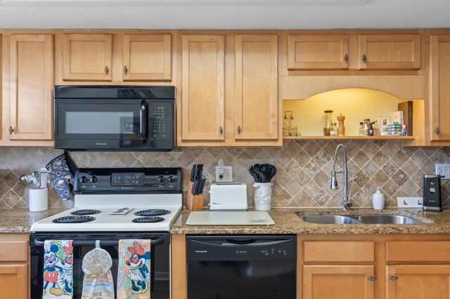 1181 Carlton Court 202, Fort Pierce, FL 34949