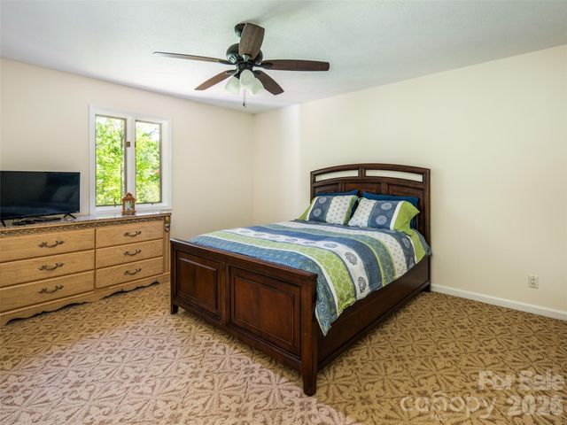 363 Rickel Drive, Hendersonville, NC 28739