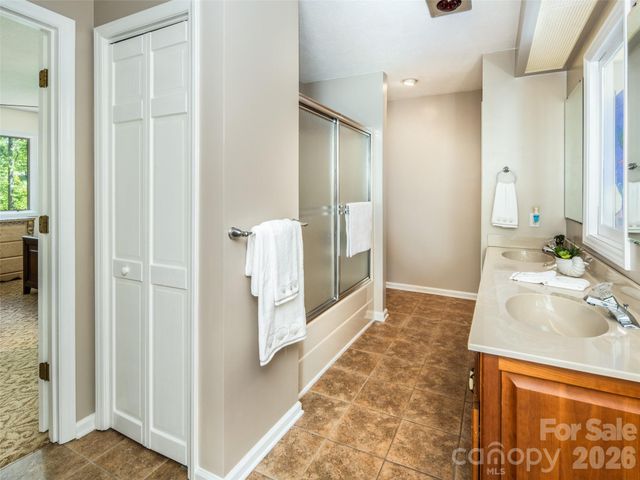 363 Rickel Drive, Hendersonville, NC 28739