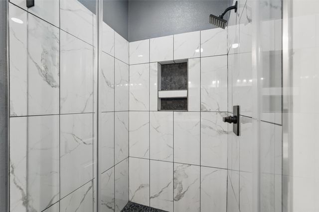 17425 FM 38, Petty, TX 75470