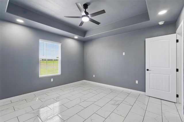 17425 FM 38, Petty, TX 75470