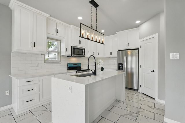 17425 FM 38, Petty, TX 75470