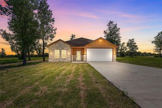 17425 FM 38, Petty, TX 75470