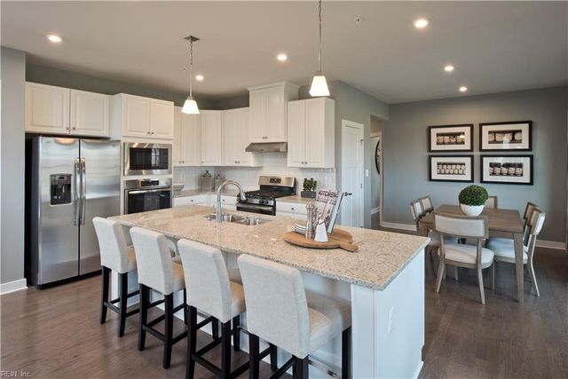 109 Backwoods LN, Moyock, NC 27958
