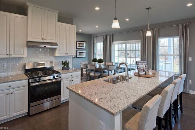 109 Backwoods LN, Moyock, NC 27958