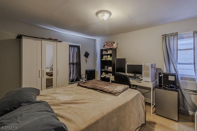 158 Glenwood Ave, Bloomfield Twp., NJ 07003