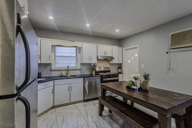 158 Glenwood Ave, Bloomfield Twp., NJ 07003