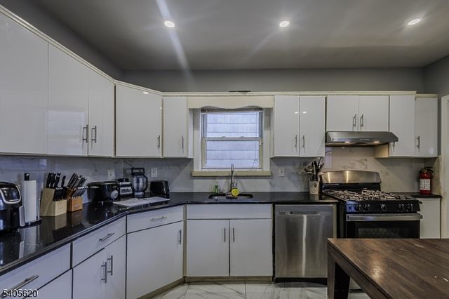 158 Glenwood Ave, Bloomfield Twp., NJ 07003