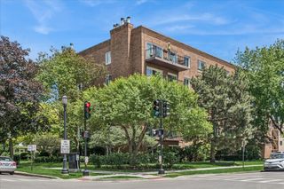 901 Hinman Avenue 3B, Evanston, IL 60202