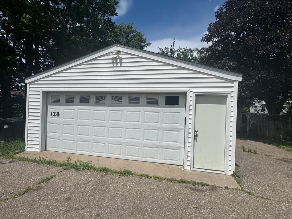 128 4th Avenue S, South Saint Paul, MN 55075 — photo 4
