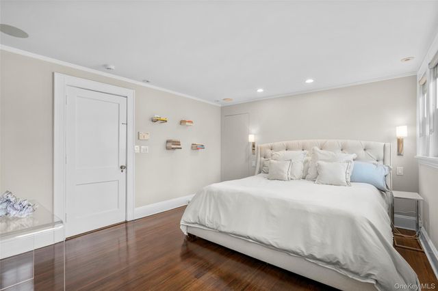 584 Forest Avenue, New Rochelle, NY 10804