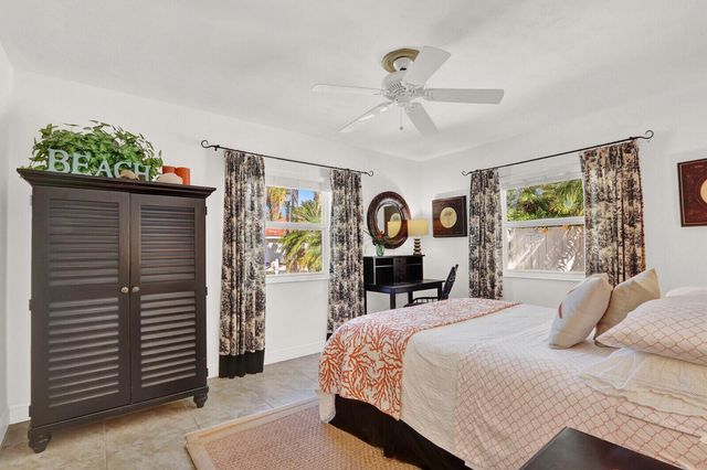 324 BLOSSOM Lane, West Palm Beach, FL 33404