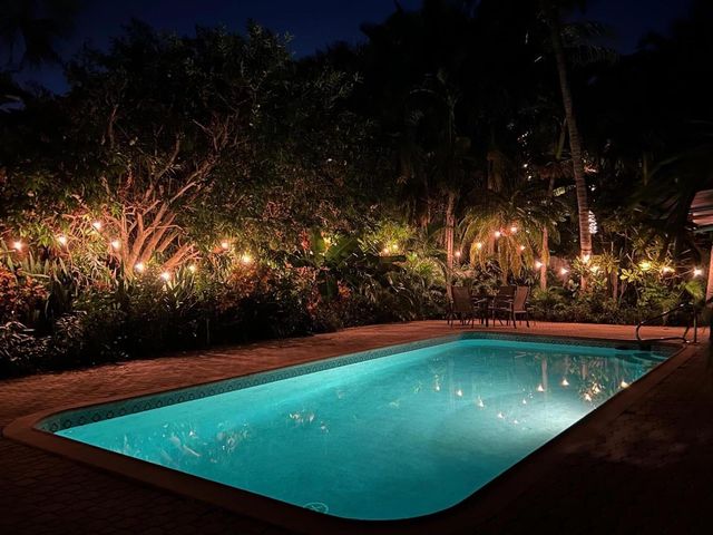 324 BLOSSOM Lane, West Palm Beach, FL 33404