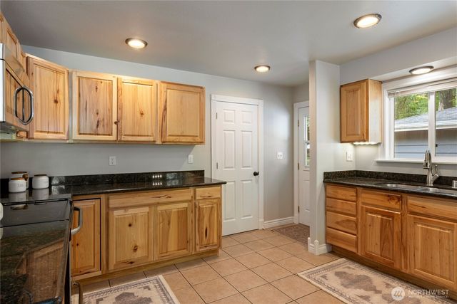 8520 State Rt 302 NW, Gig Harbor, WA 98329