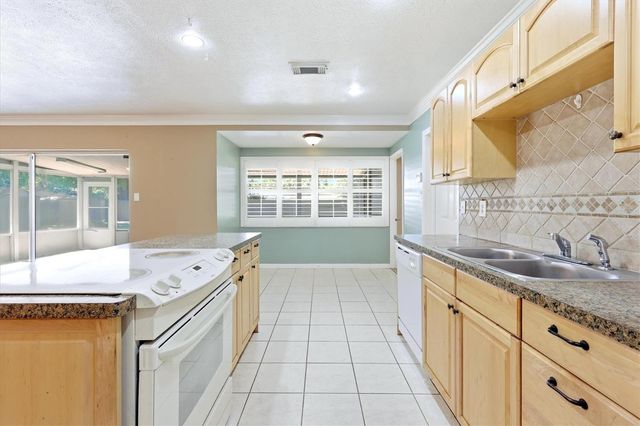 13808 CHERRY BROOK LANE, Tampa, FL 33618