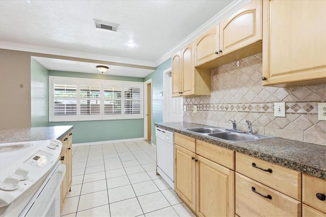 13808 CHERRY BROOK LANE, Tampa, FL 33618
