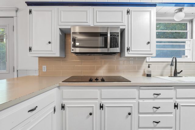 2121 56th Street, Lubbock, TX 79412