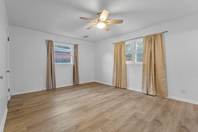 2121 56th Street, Lubbock, TX 79412