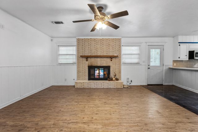 2121 56th Street, Lubbock, TX 79412