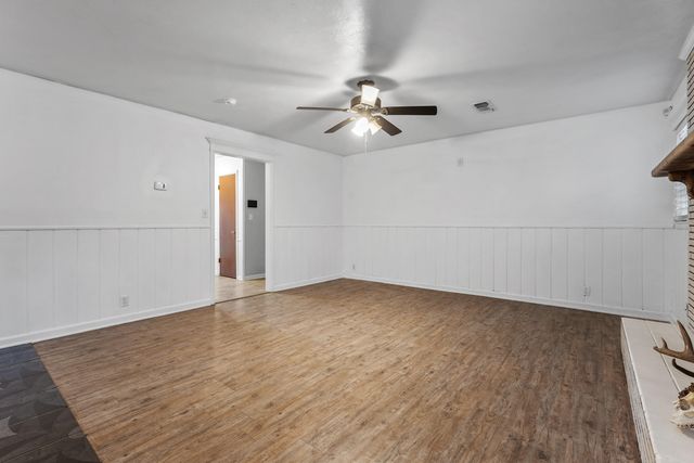 2121 56th Street, Lubbock, TX 79412