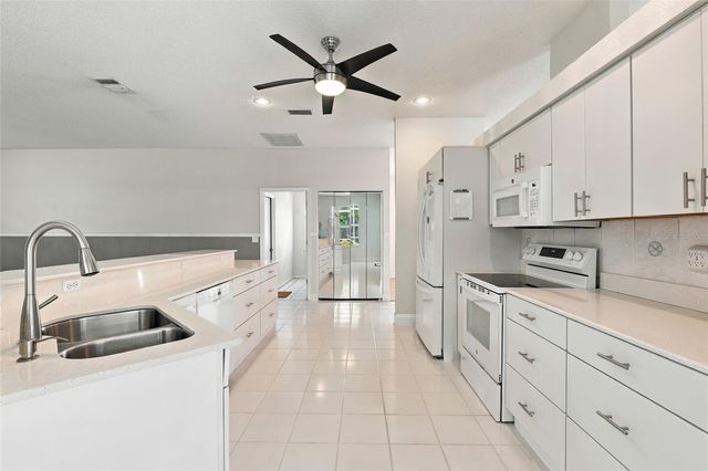 4304 BALMORAL WAY, Sarasota, FL 34238