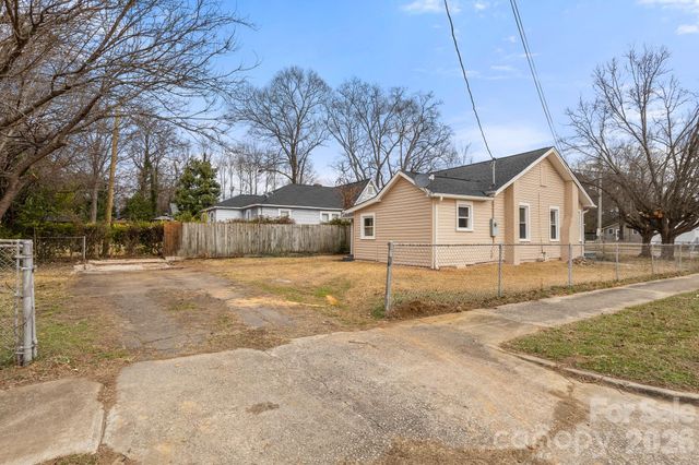 330 Stonewall Avenue S, Rock Hill, SC 29730