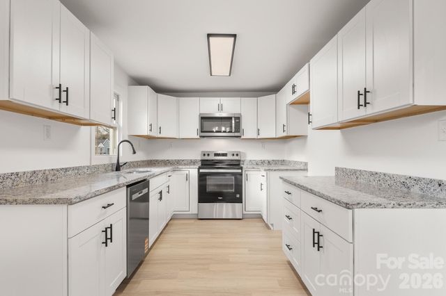 330 Stonewall Avenue S, Rock Hill, SC 29730