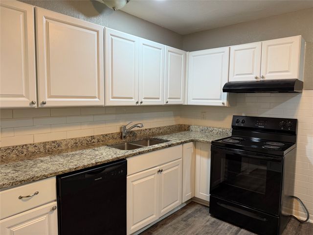 2504 Normont Circle, Fort Worth, TX 76103