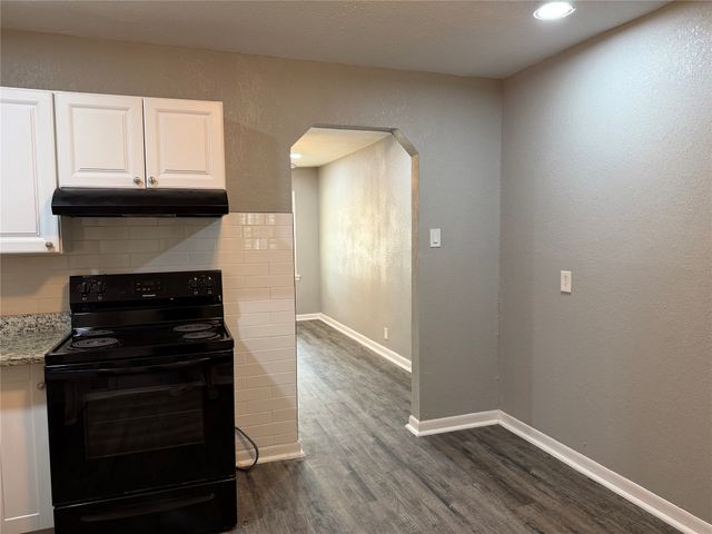 2504 Normont Circle, Fort Worth, TX 76103