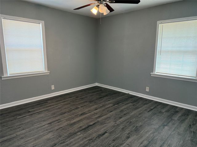 2504 Normont Circle, Fort Worth, TX 76103