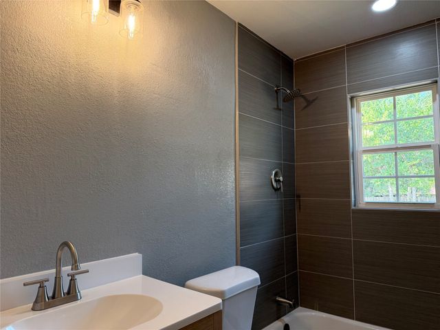 2504 Normont Circle, Fort Worth, TX 76103