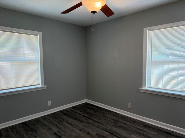 2504 Normont Circle, Fort Worth, TX 76103