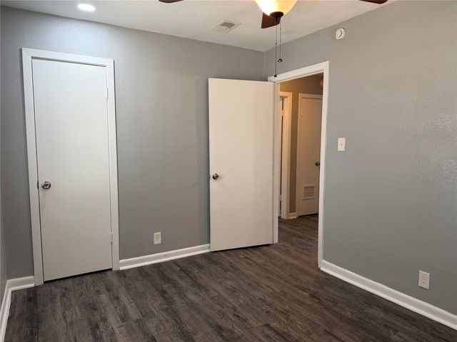 2504 Normont Circle, Fort Worth, TX 76103