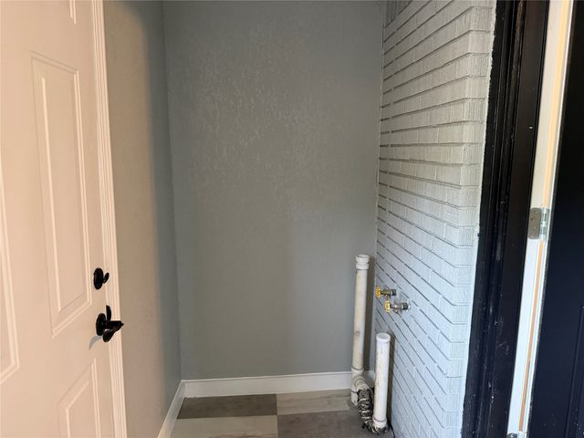 2504 Normont Circle, Fort Worth, TX 76103