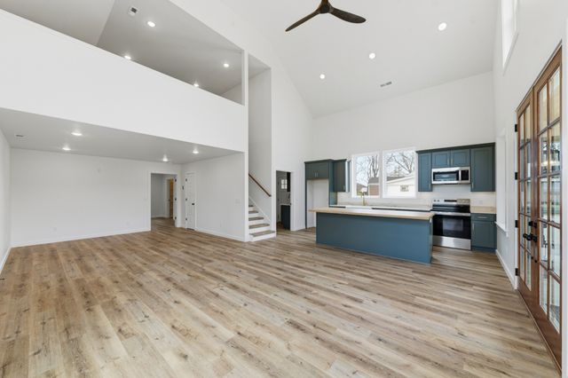 97 Barnwell Ave, Centerville, TN 37033