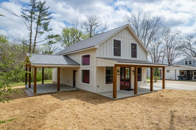 97 Barnwell Ave, Centerville, TN 37033