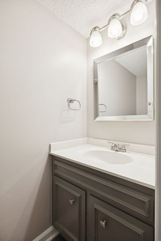 5720 Stone Brook Dr, Brentwood, TN 37027