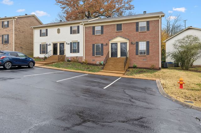 5720 Stone Brook Dr, Brentwood, TN 37027